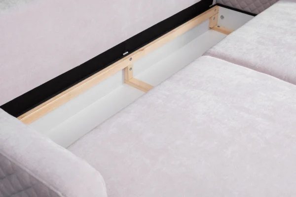 Kanapa Blanca - funkcja spania, pojemnik na pościel, poduszki z przeszyciami, wysokie nóżki, glamour